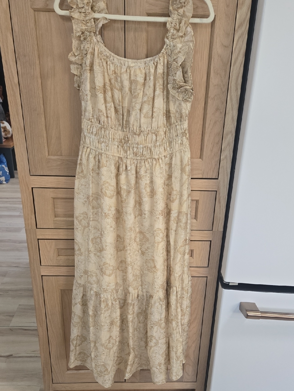 MELLODAY Cream Floral Ruffled Maxi Dress